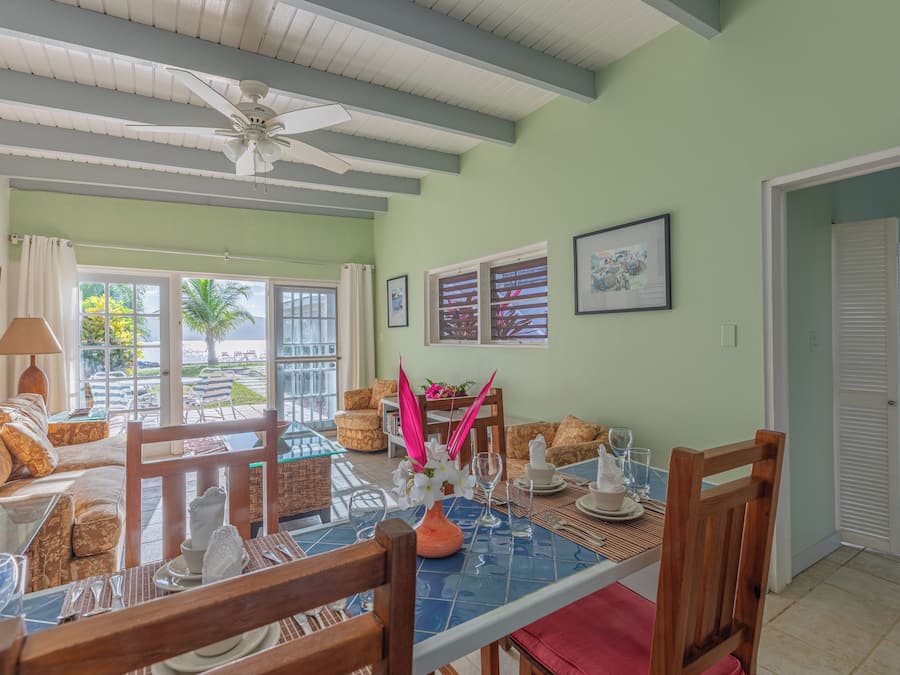 Deluxe-Villa, 2 Schlafzimmer, Meerblick, Strandnähe | Wohnbereich