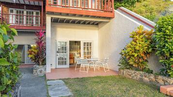 Deluxe Villa, 2 Bedrooms, Ocean View, Beachfront | Terrace/patio