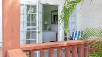 Signature Villa, 3 Bedrooms, Ocean View, Beachfront | Egyptian cotton sheets, premium bedding, pillow-top beds