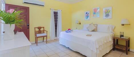 Standard Villa, 1 King Bed, Kitchenette, Ocean View | Egyptian cotton sheets, premium bedding, pillowtop beds