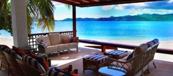 Fort Recovery Beachfront Villa & Suites Hotel