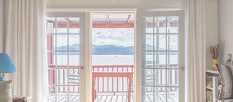 Fort Recovery Beachfront Villa & Suites Hotel