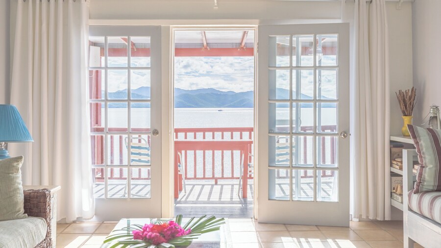 Fort Recovery Beachfront Villa & Suites Hotel