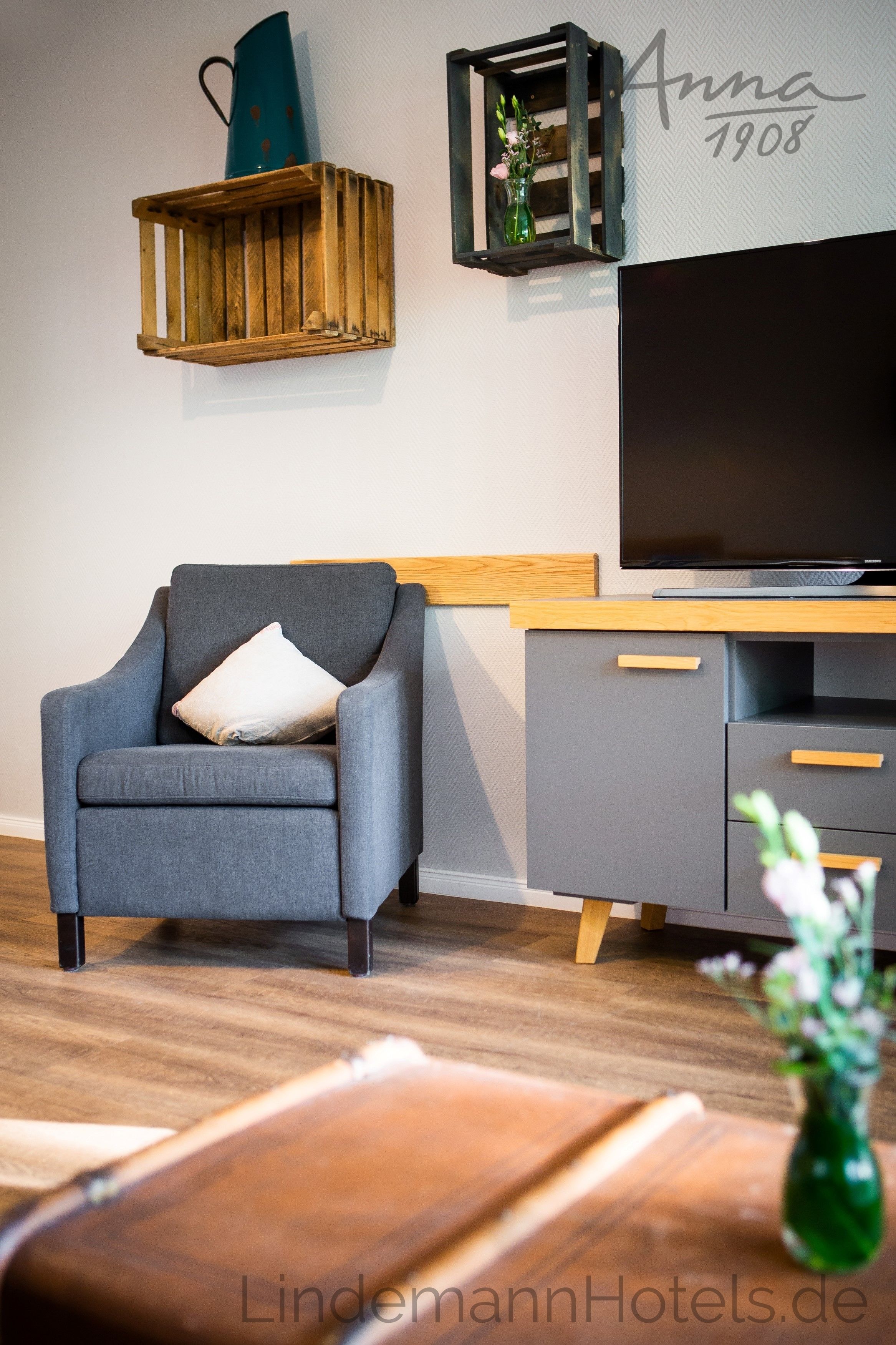 second home | premium bedding, in-room safe, desk, blackout curtains