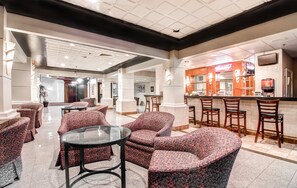 Breakfast area - Ramada Plaza by Wyndham Atlanta Airport (College Park)