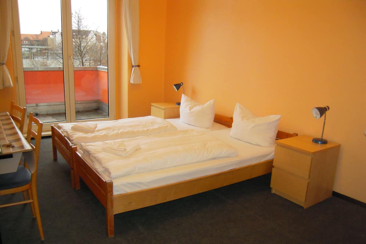 Tweepersoonskamer, gedeelde badkamer | Extra bedden, gratis wifi, beddengoed
