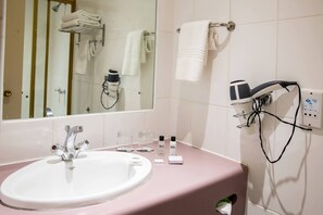 Standard Double Room, 1 Double Bed | Bathroom | Deep soaking tub, free toiletries, hair dryer, towels
