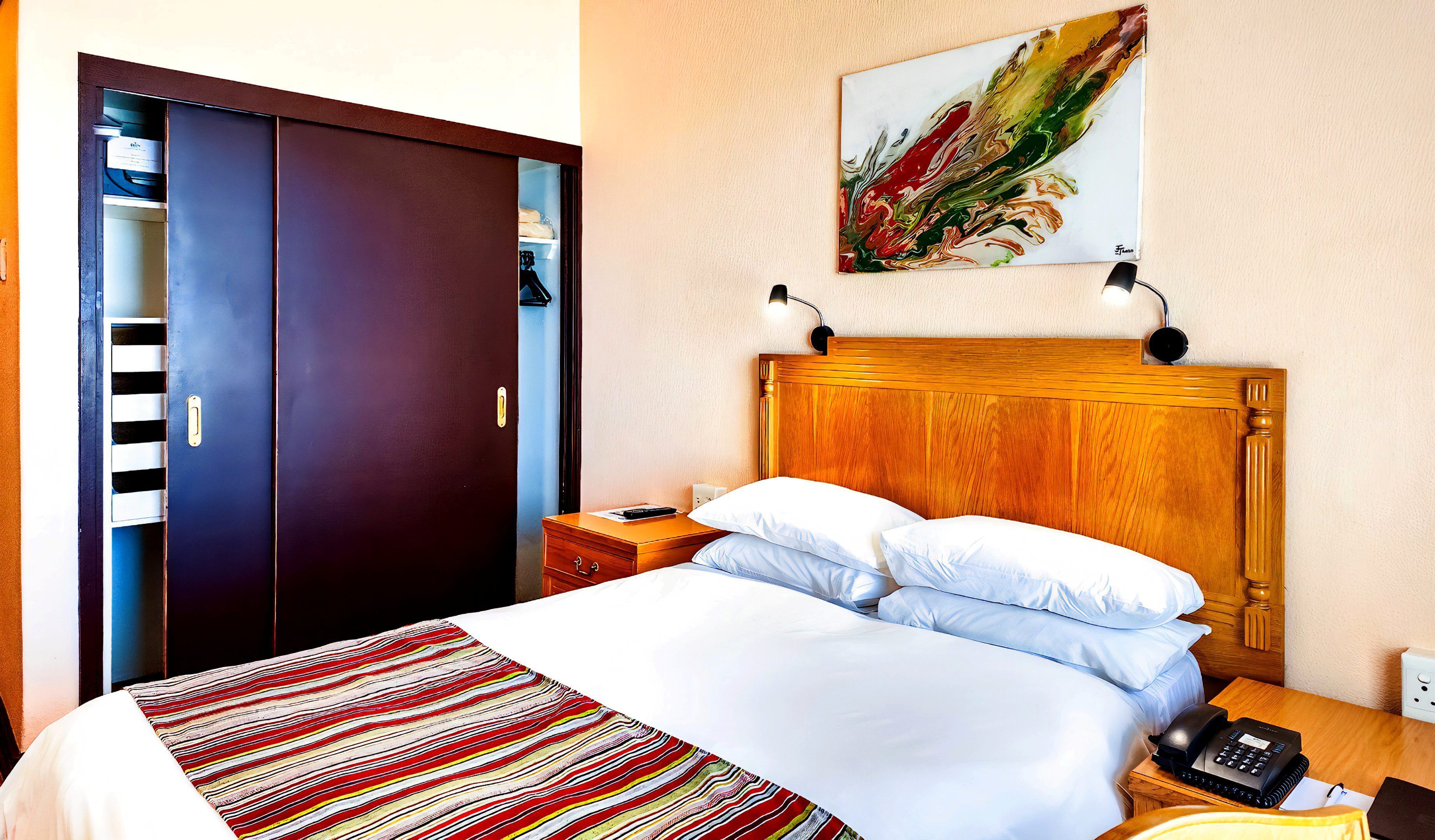 Standard Double Room, 1 Double Bed | 1 bedroom, hypo-allergenic bedding, in-room safe, desk