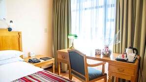 Standard Double Room, 1 Double Bed | 1 bedroom, hypo-allergenic bedding, in-room safe, desk