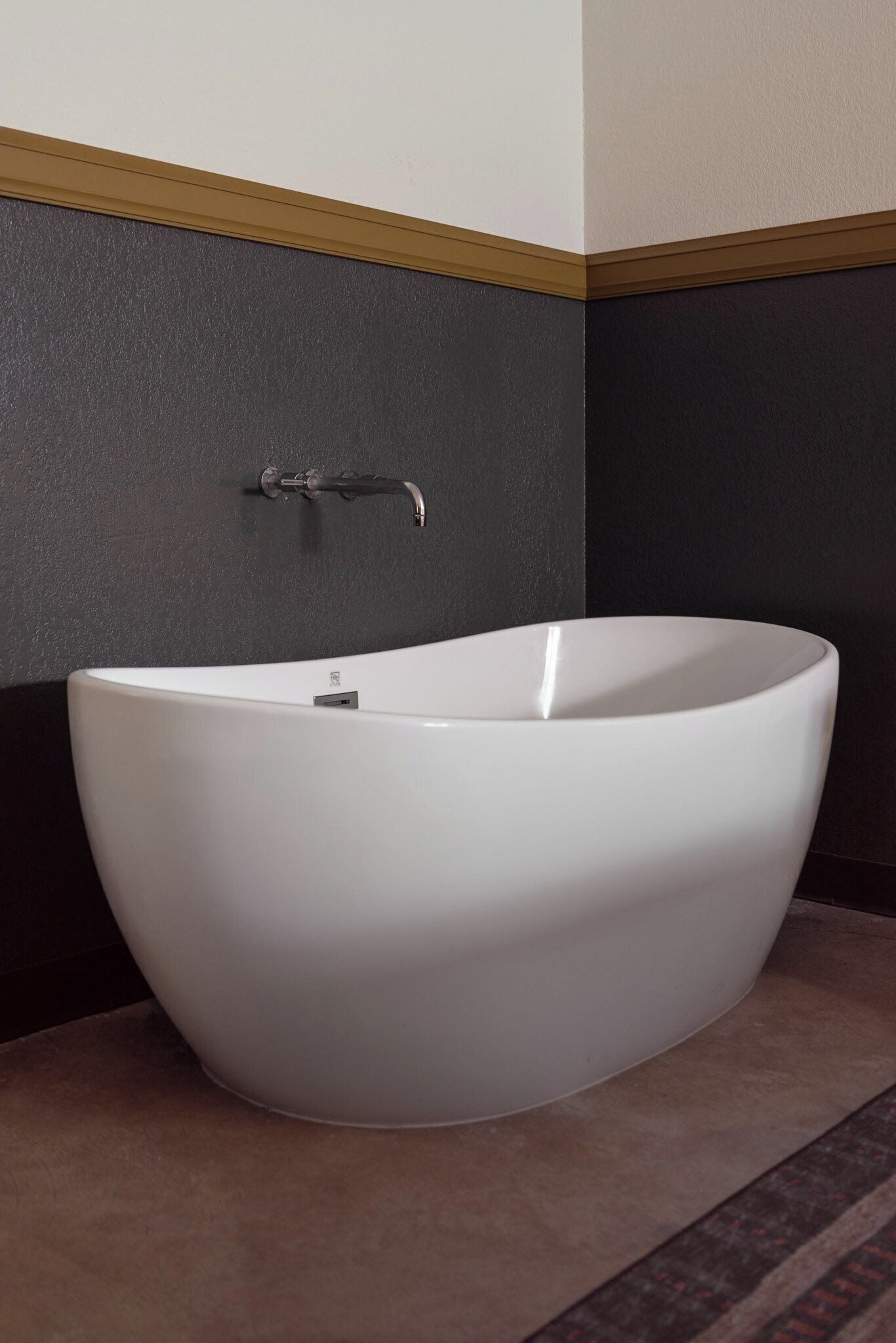 Suite, 1 King Bed (Spa) | Bathroom | Combined shower/bathtub, hydromassage showerhead, designer toiletries