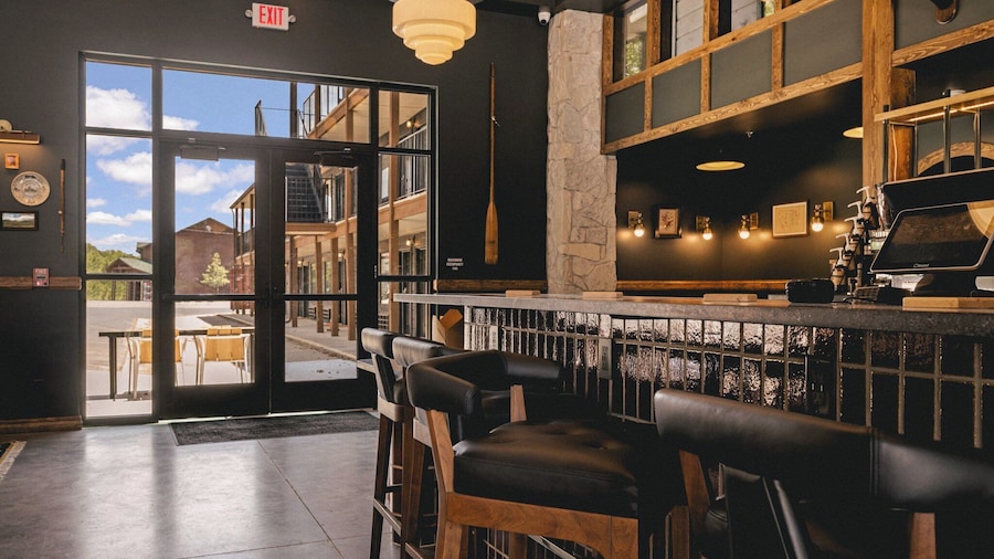 The Ozarker Lodge