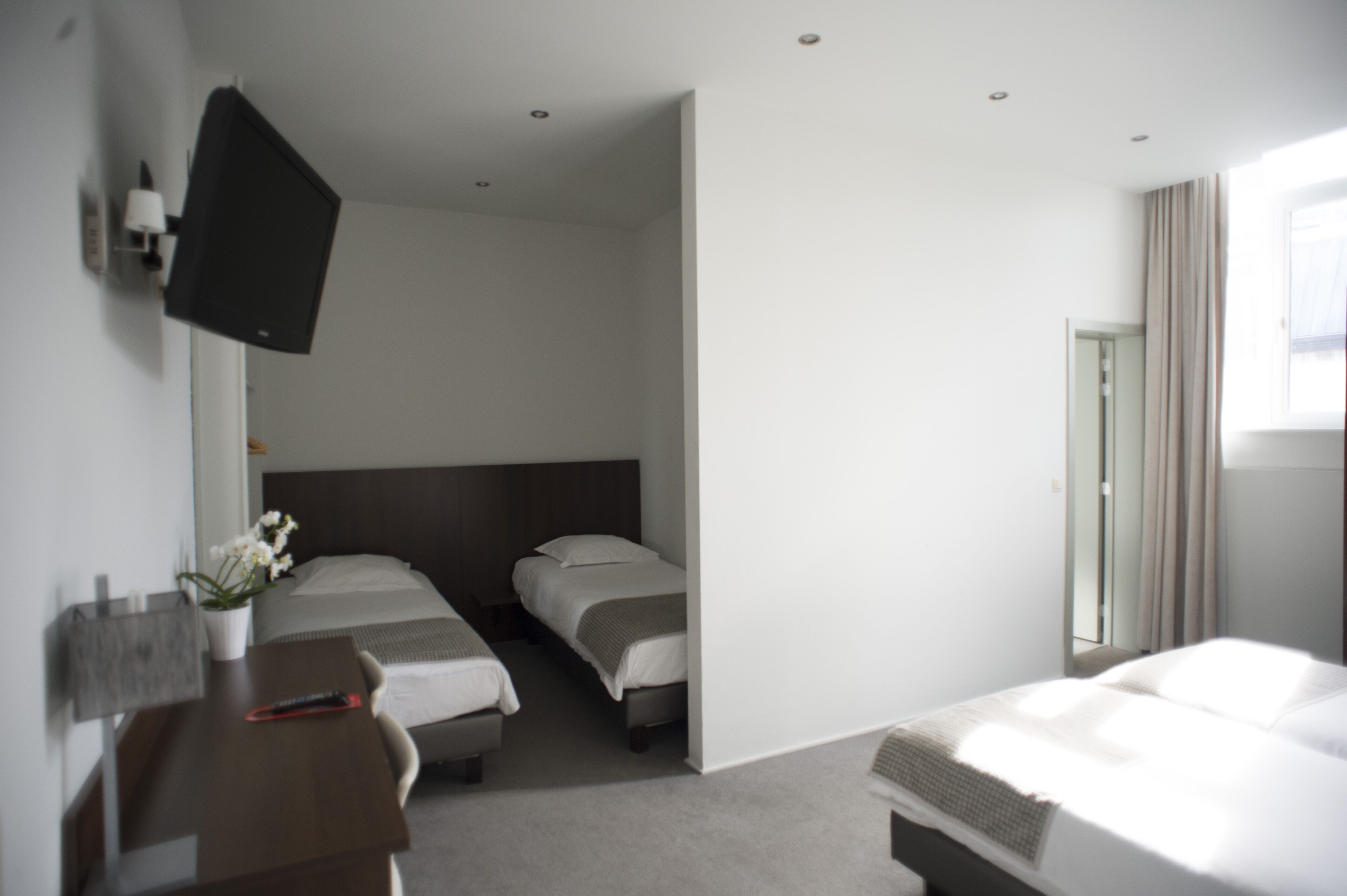 Photo - Hotel Du Congres