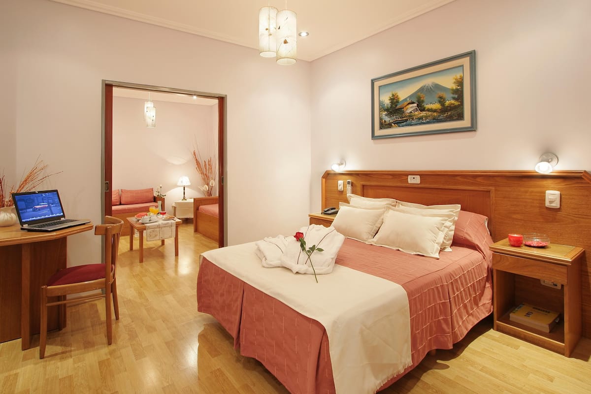Hypo-allergenic bedding available, minibar, in-room safe, desk