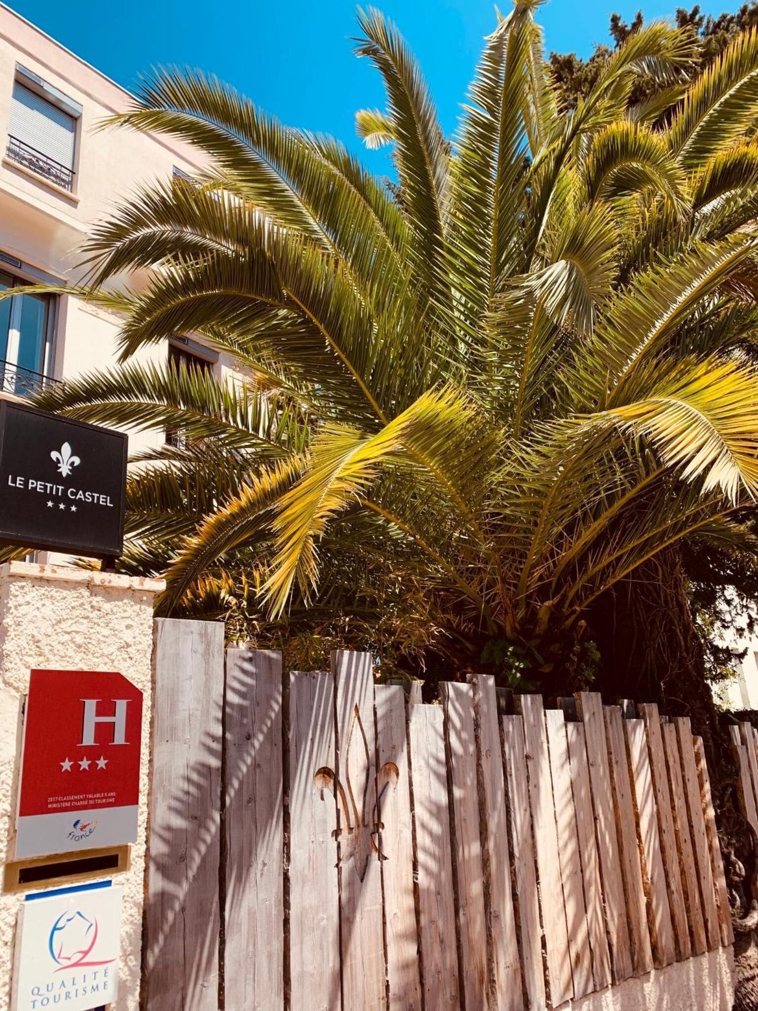 Foto - Hôtel Le Petit Castel