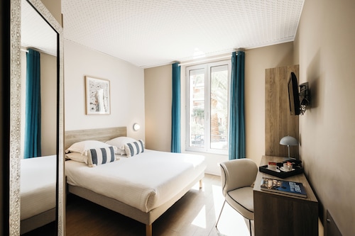 Hotel Le Petit Castel