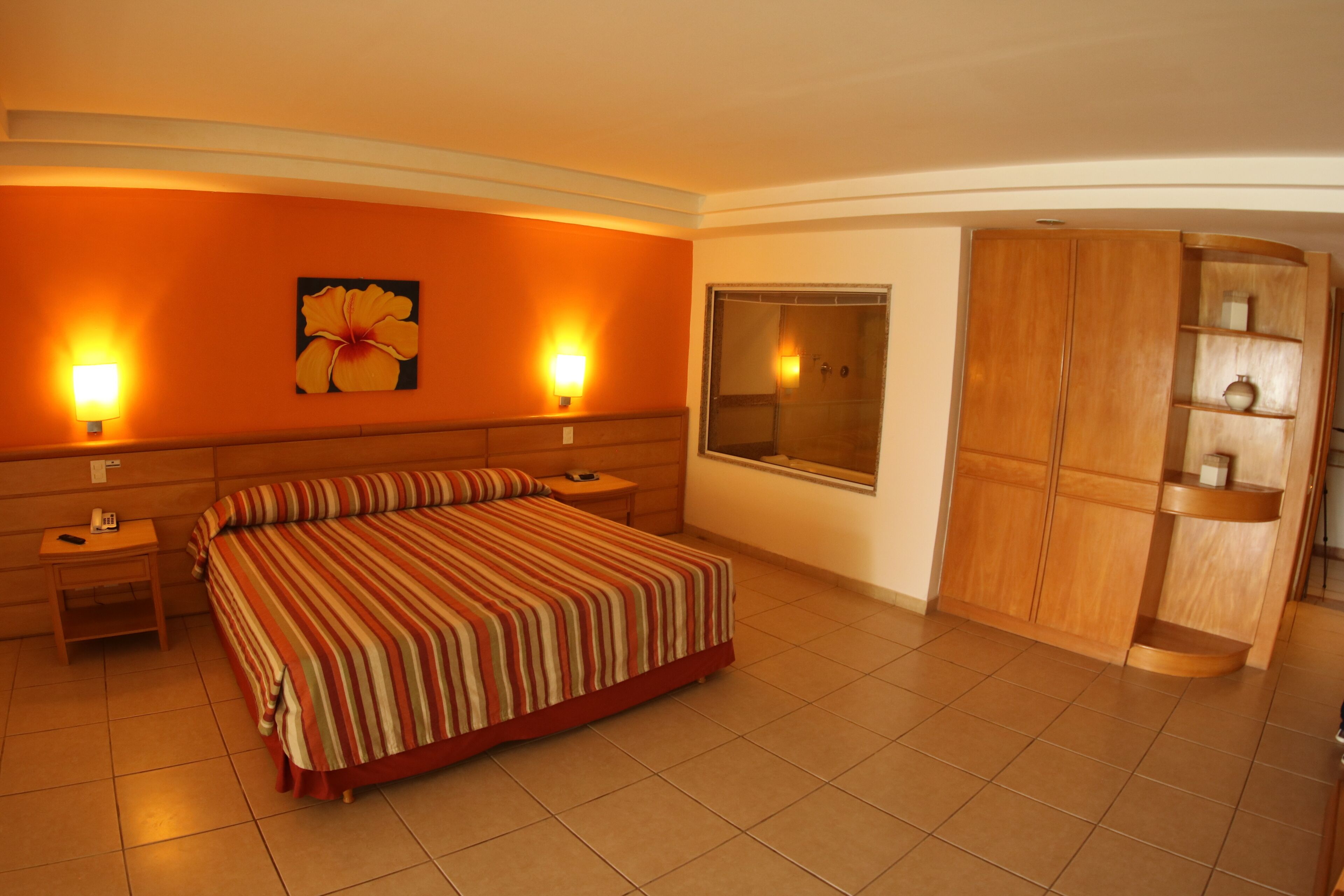 套房, 海景 | 低過敏寢具、迷你吧、客房內保險箱、書桌