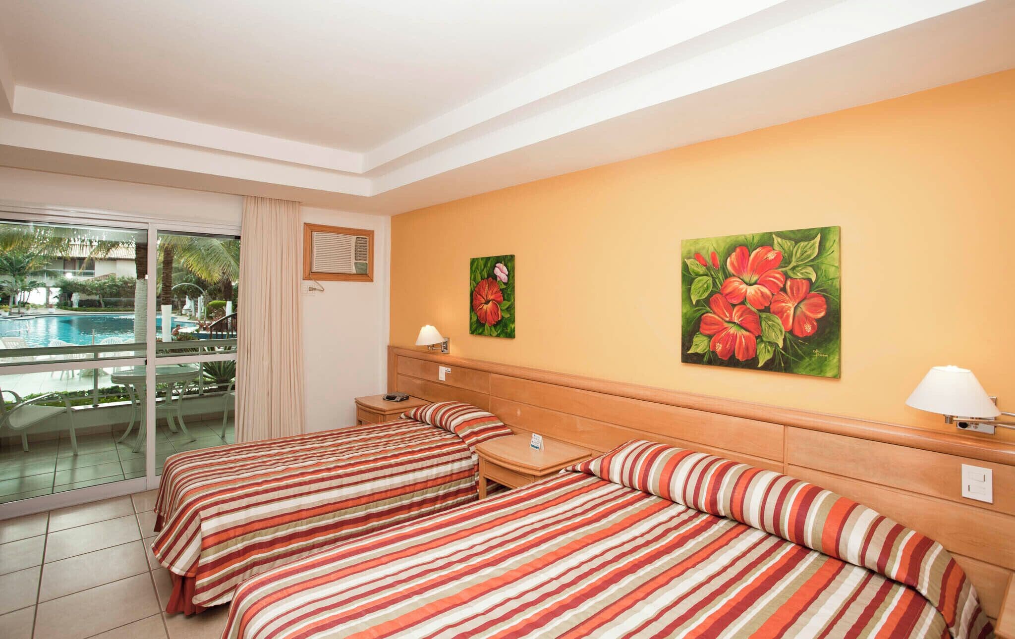 低過敏寢具、迷你吧、客房內保險箱、書桌