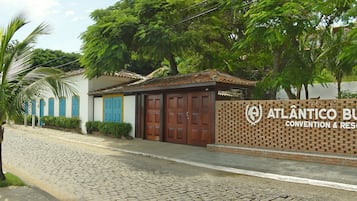 Fachada da propriedade