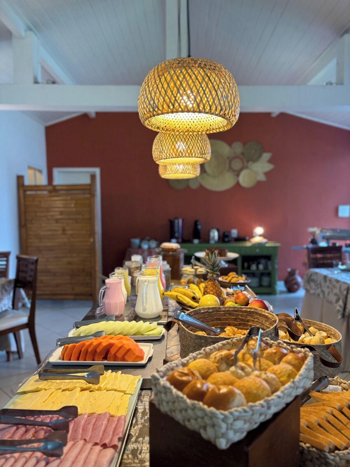Free daily buffet breakfast