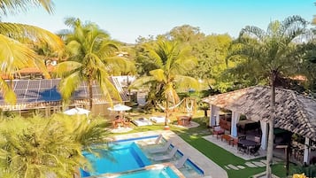 Piscine extérieure