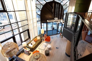 Lobby - Radisson Hotel Clermont-Ferrand (Clermont-Ferrand)