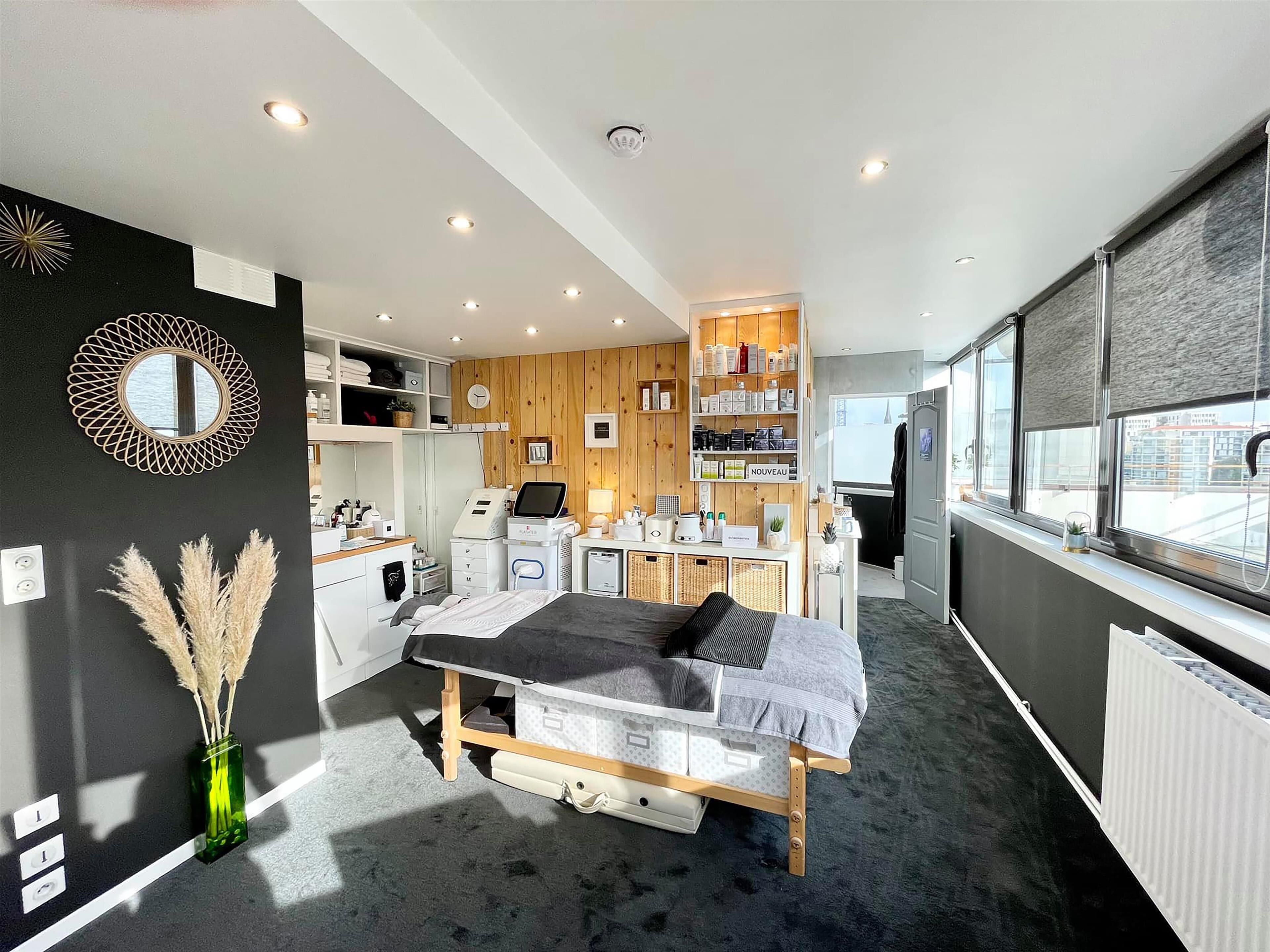 Perawatan tubuh, body wrap, body scrub, perawatan wajah, dan pijat