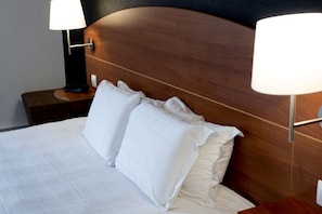 Standard Room, 1 Double Bed | Desk, laptop workspace, blackout curtains, soundproofing - Kyriad Clermont-Ferrand Centre (Clermont-Ferrand)