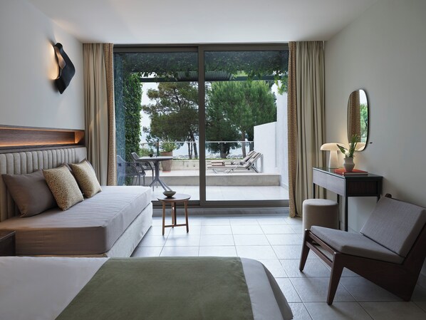 Bungalow Standard, vista mare | Biancheria da letto ipoallergenica, minibar, una cassaforte in camera