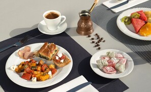 Colazione a buffet inclusa, servita tutte le mattine 