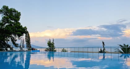 Kontokali Bay Resort & Spa