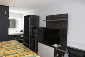 Quarto solteiro luxo | 1 quarto, escrivaninha, espaço de trabalho para notebook