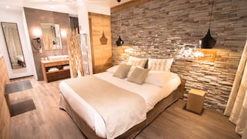 Double Room Chalet  | Desk, soundproofing, free WiFi, bed sheets