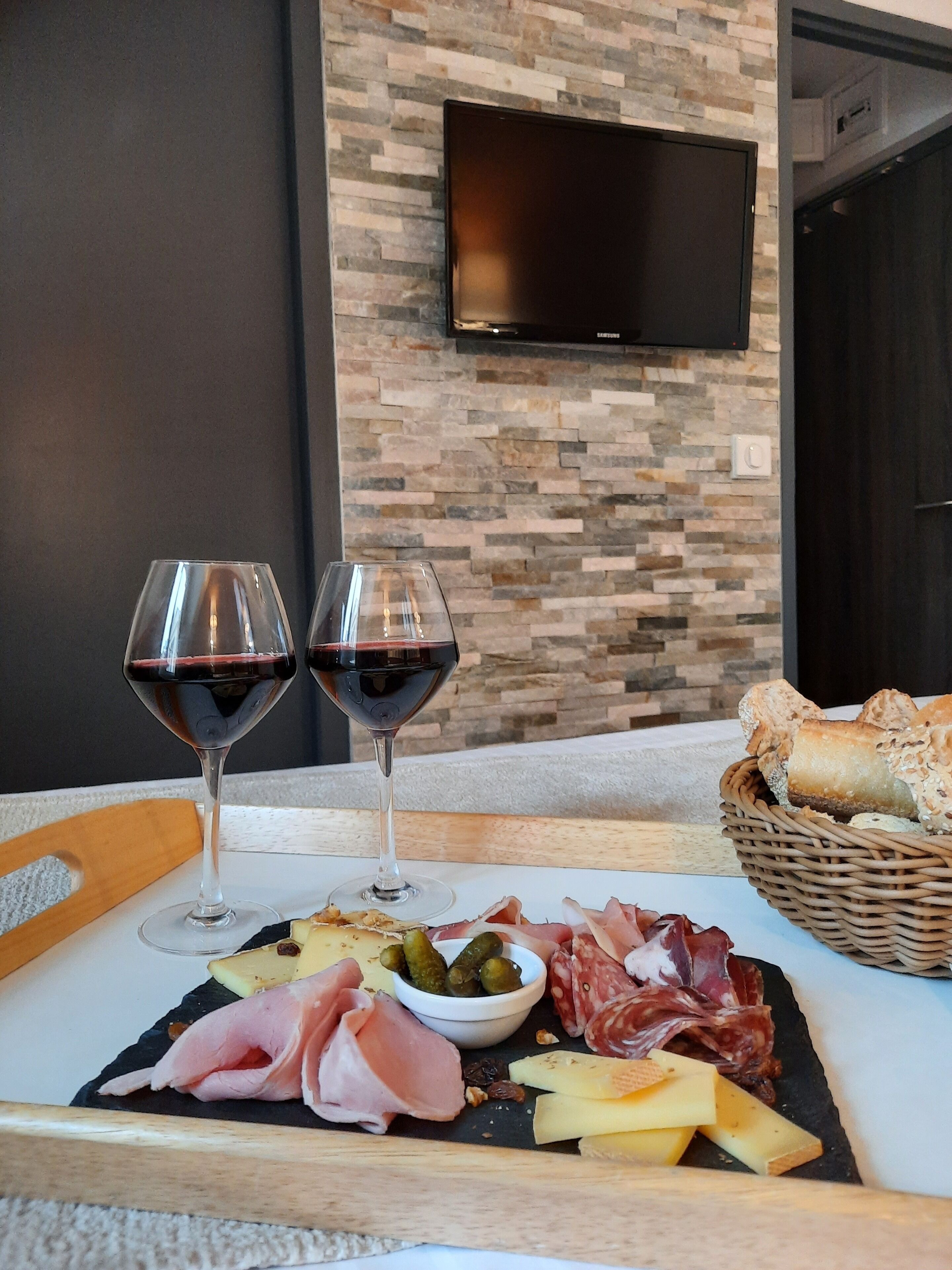 double room | in-room dining