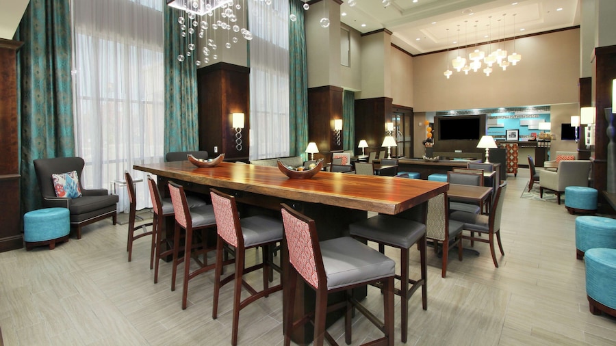 Hampton Inn & Suites Columbus/University Area