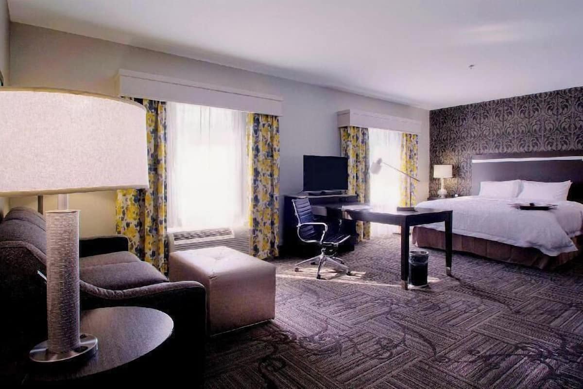 In-room safe, free cribs/infant beds, free WiFi, bed sheets