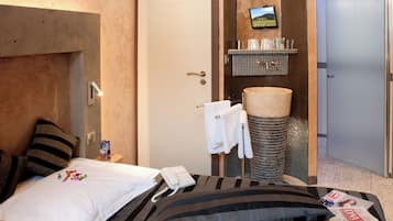 Traditional-Zimmer | Hochwertige Bettwaren, Zimmersafe, individuell dekoriert
