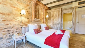 Literie de qualité supérieure, coffres-forts dans les chambres