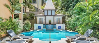 Martinique on Macrossan