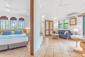Deluxe Apartment, 1 King Bed | Living area | TV - Martinique on Macrossan (Port Douglas)
