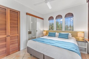 Appartement Deluxe, 1 trÚs grand lit | 1 chambre, literie de qualité, coffre-fort, fer et planche à repasser