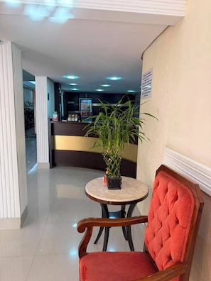 Reception - Hotel Estação Express (Curitiba)