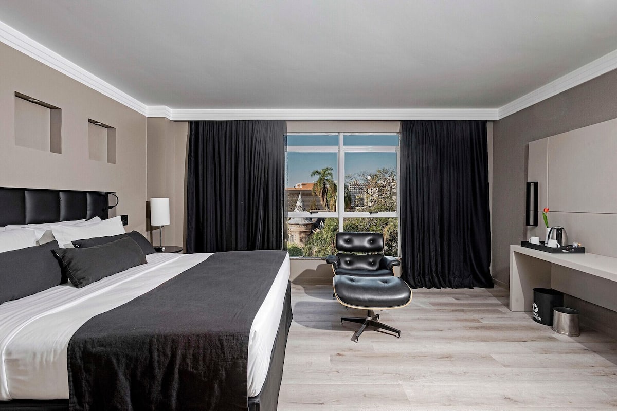 1 chambre, minibar, coffres-forts dans les chambres