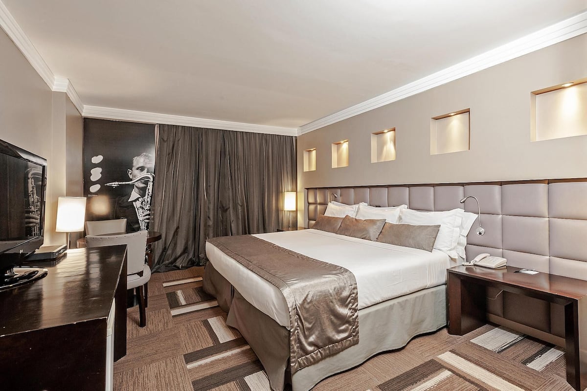 1 chambre, minibar, coffres-forts dans les chambres