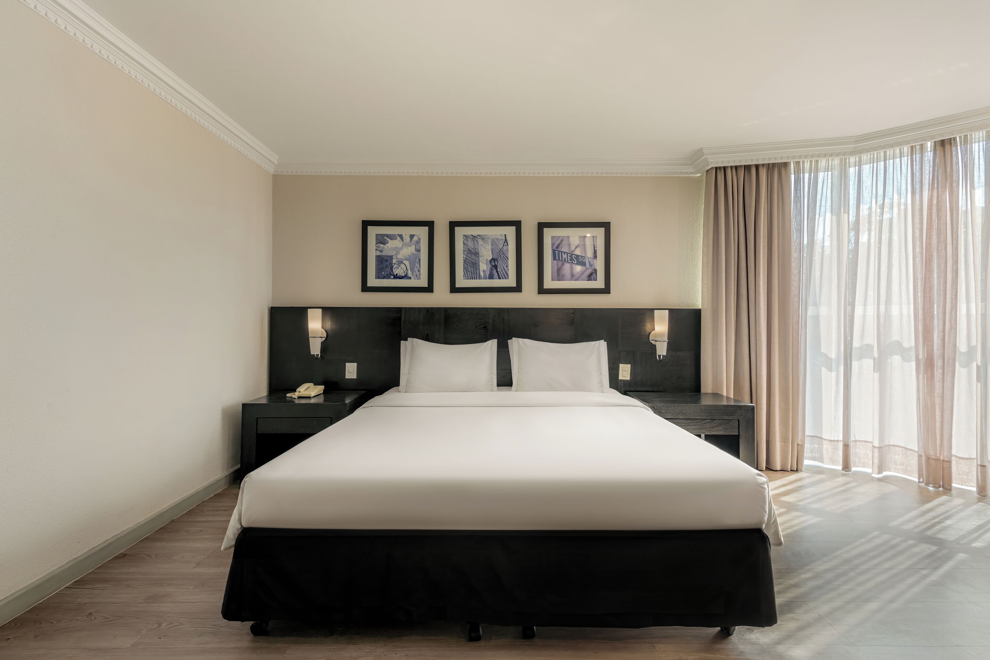 classic double room | 1 bedroom, premium bedding, minibar, in-room safe
