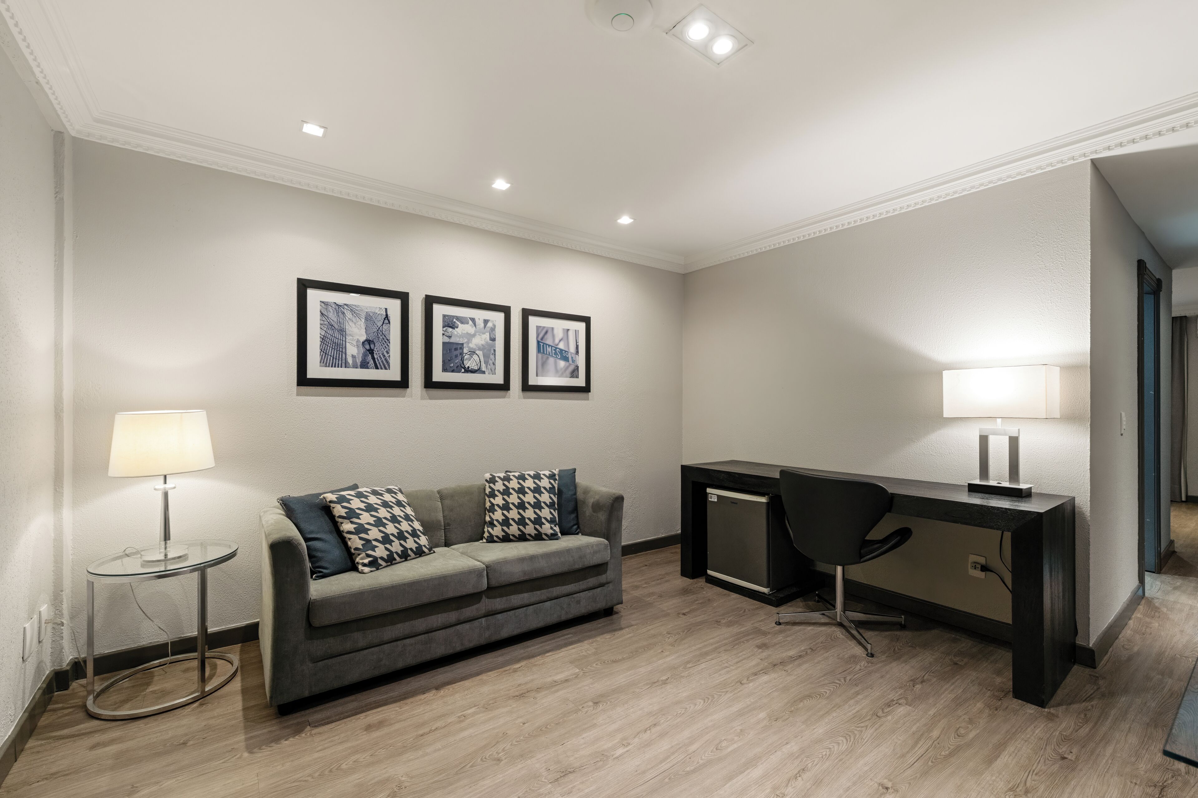 superior studio suite | 1 bedroom, premium bedding, minibar, in-room safe