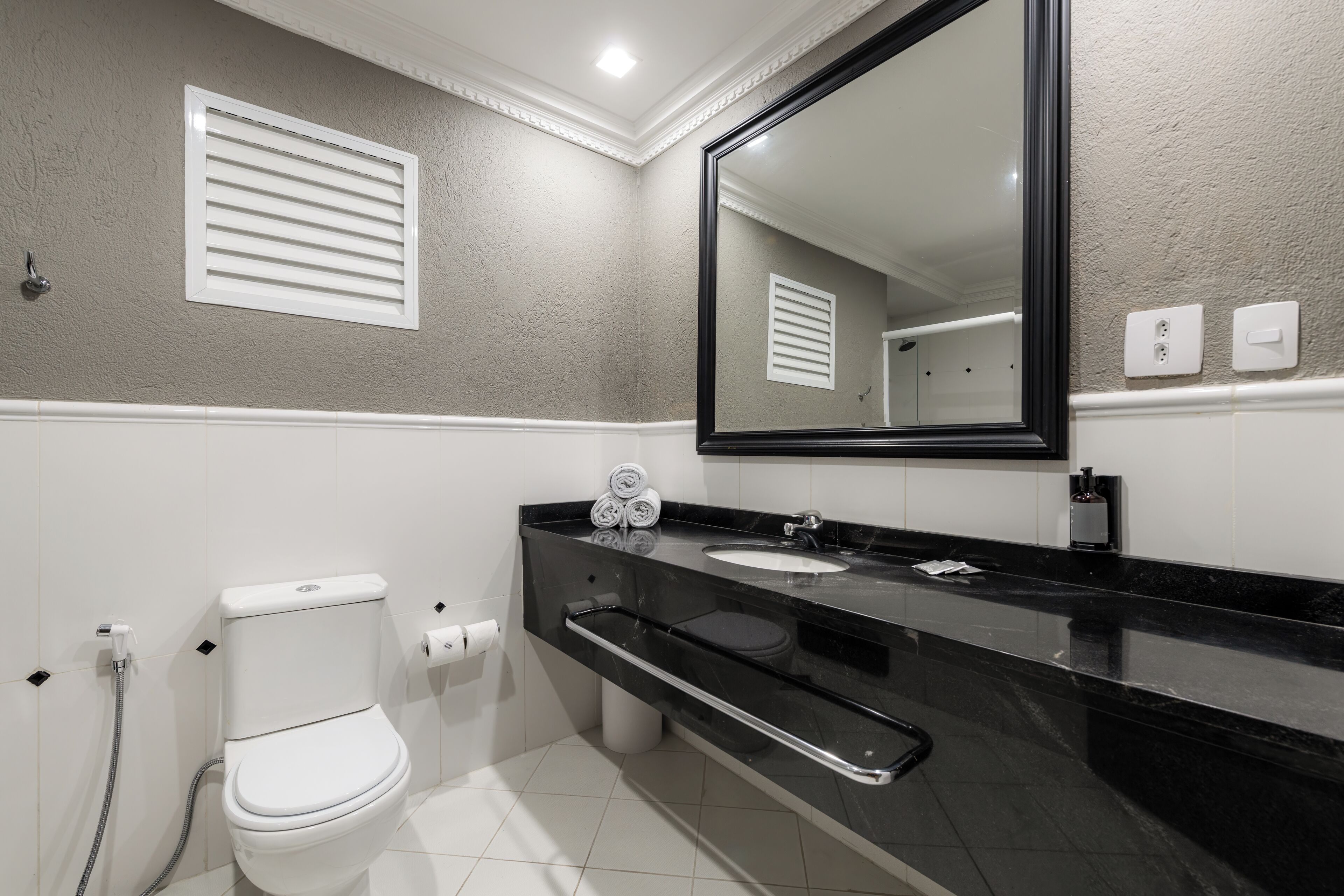 superior double room | bathroom | free toiletries, hair dryer, towels, soap