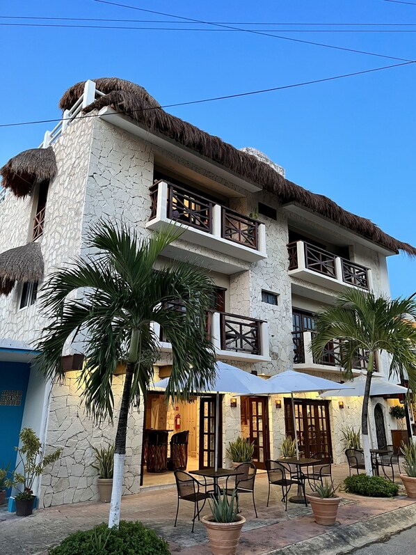 Front of property - Flamingo Hotel (Cozumel)