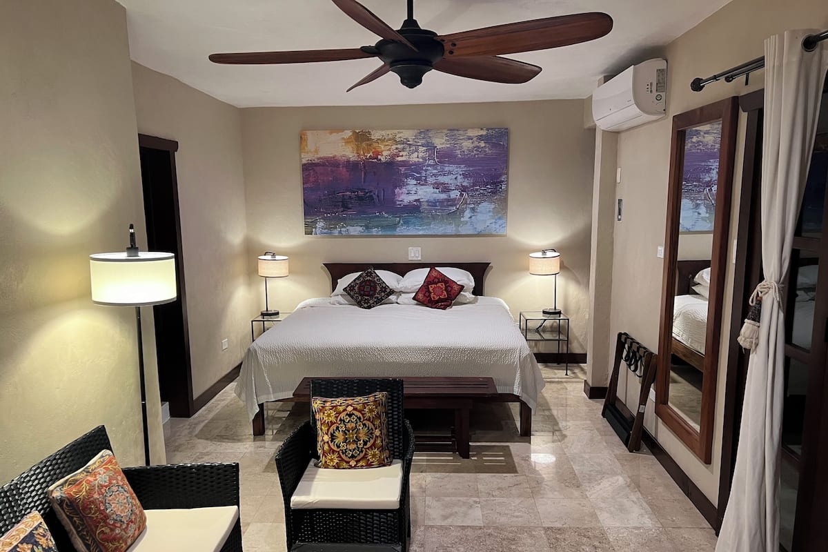 1 bedroom, premium bedding, pillow-top beds, minibar