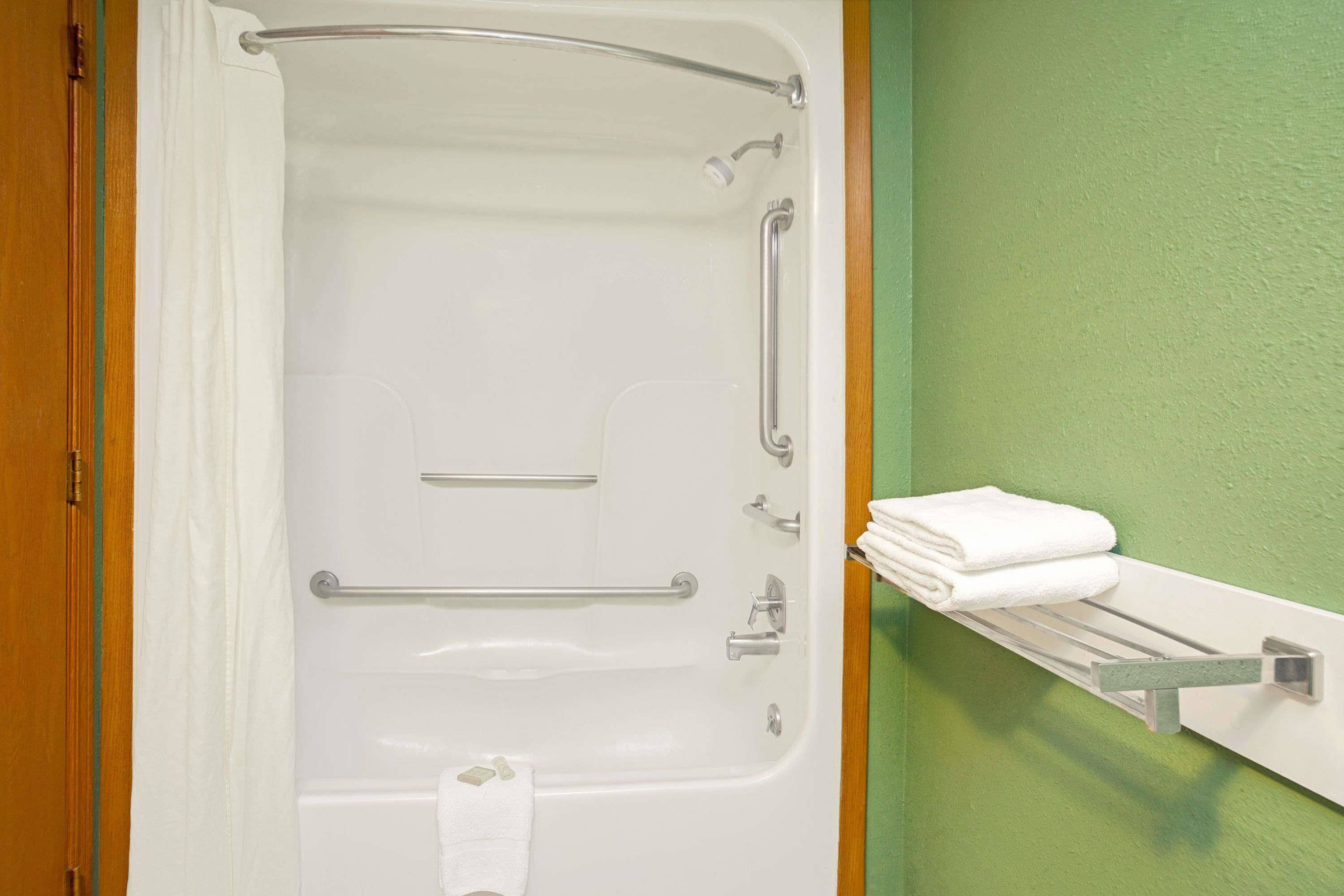 Photo - Super 8 by Wyndham Denver Stapleton