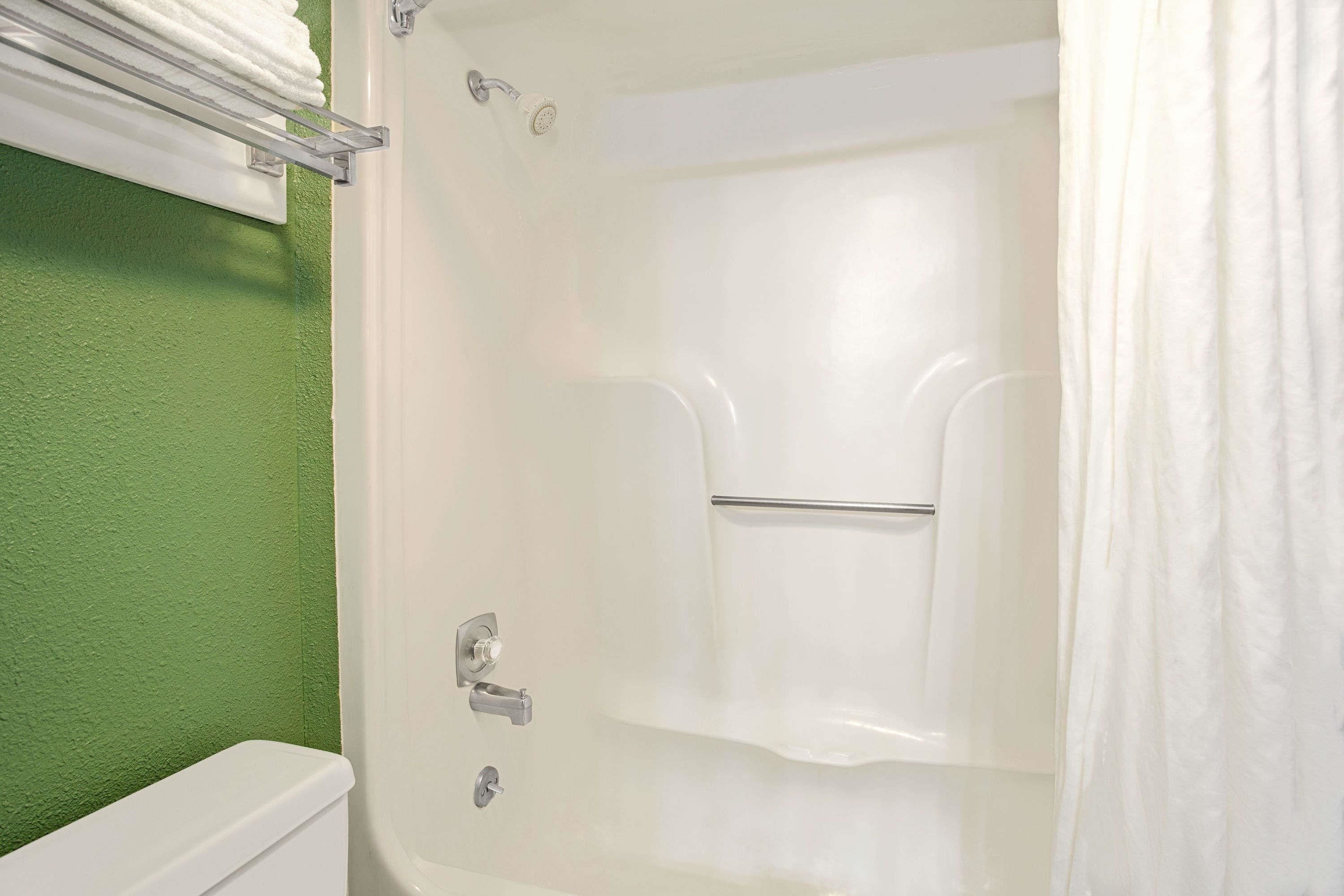 Photo - Super 8 by Wyndham Denver Stapleton